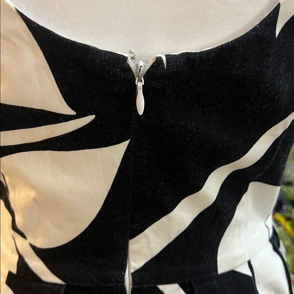 Nine West Black and White Abstract Mini Dress (R) - Picture 2 of 7